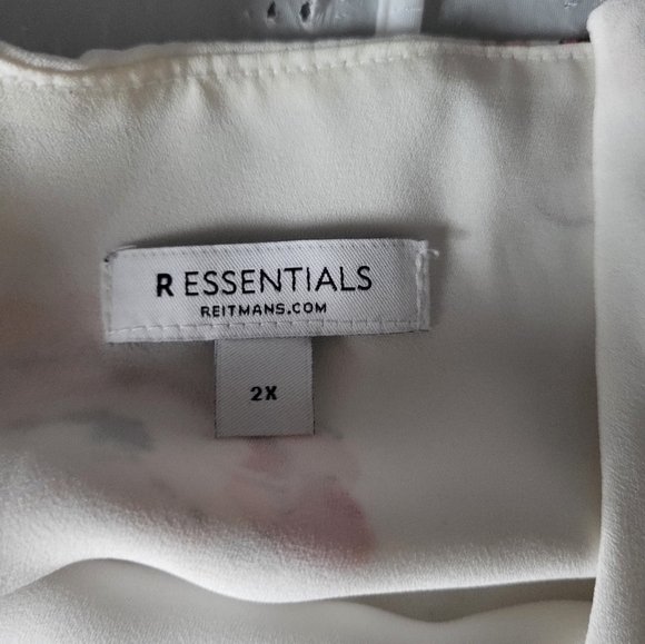 Essentials White and Pink Floral Camisole, Size 2XL - Picture 4 of 5